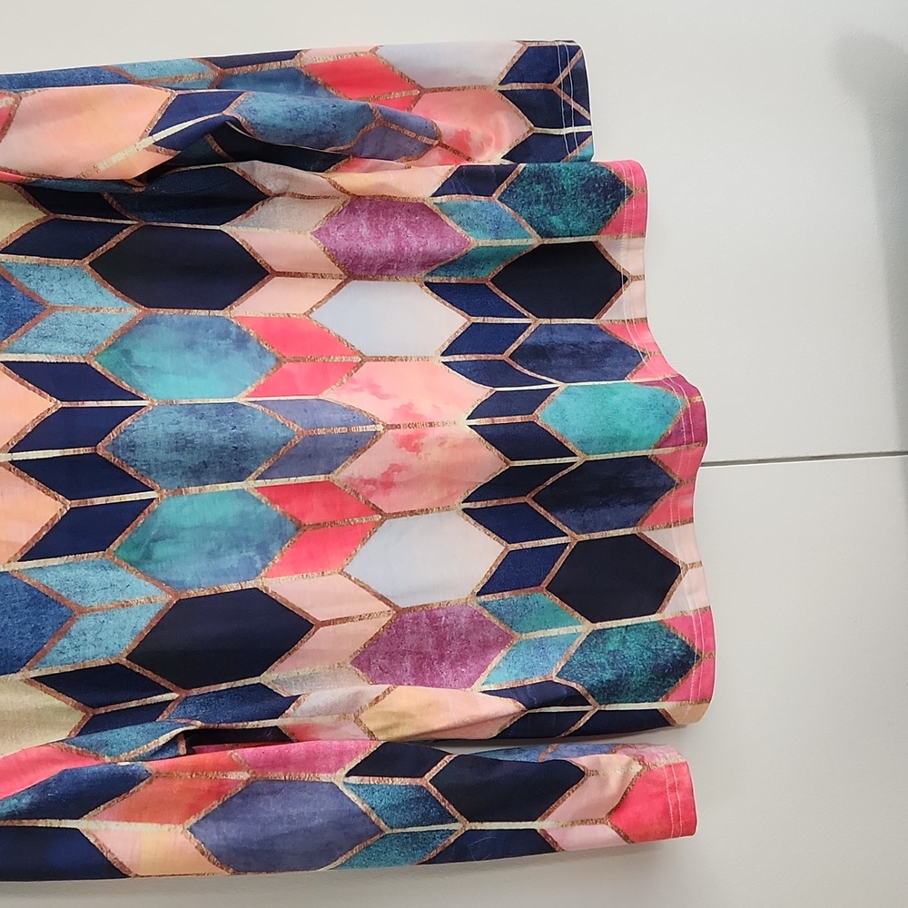 Colorful Print Top - Picture 4 of 5